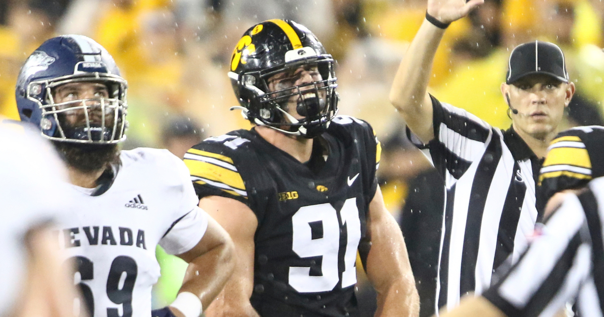 Iowa Dl Lukas Van Ness Declares For Nfl Draft On