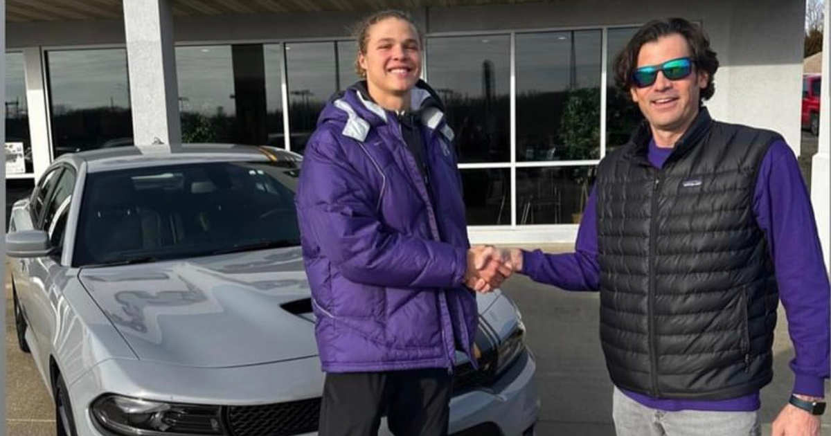 K State Qb Avery Johnson Rocking Dodge Charger In First Nil Deal