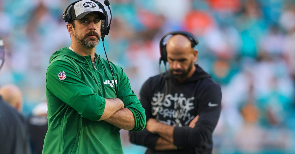 Report Aaron Rodgers Blindsided By Jets Decision To Fire Coach