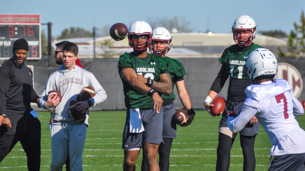 Shane Beamer Provides Update On Competition In South Carolina S Qb Room