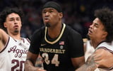 vanderbilt-basketball-forward-lee-dort-arrested-charges-aggravated-assault-strangulation-per-report
