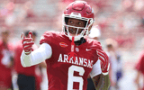 Arkansas wide receiver Chris Marshall during warmups at Donald W. Reynolds Razorback Stadium (Nelson Chenault-Imagn Images) 1200