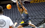 Toni Bryant dunk