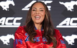 adia-barnes-sees-hungry-smu-womens-basketball-team-entering-season