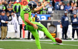 watch-michael-dickson-becomes-viral-star-double-punt-seattle-seahawks-vs-los-angeles-rams-texas-long