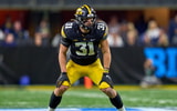 Iowa inside linebacker Jack Campbell (Photo by Robin Alam/Icon Sportswire via Getty Images)