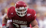 former-arkansas-fb-peyton-hillis-believed-to-be-in-critical-condition-following-saving-his-kids-in-a-swimming-accident