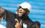 kentucky-football-db-coach-chris-collins-signs-two-year-contract