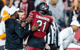south-carolina-safety-nick-emmanwori-visibly-angry-after-leaving-field-with-injury-hamstring