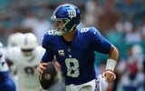 giants-qb-daniel-jones-exits-game-with-apparent-neck-injury-vs-dolphins