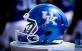 juco-ot-anfernee-crease-sets-official-visit-to-kentucky