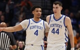 Kentucky F Tre Mitchell counsels Zvonimir Ivisic