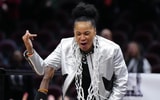 dawn-staley-shows-up-to-south-carolina-spring-game