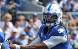 Kentucky quarterback Gavin Wimsatt reads the defense in the backfield