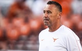 steve-sarkisian-credits-quinn-ewers-humility-for-arch-manning-development