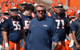 Illinois coach Bret Bielema (Ron Johnson / USA Today Sports)