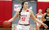 Iowa WBB received a commitment from four-star center Layla Hays.
