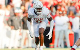 texas-linebacker-anthony-hill-explains-post-torn-baker-mayfield-jersey-red-river-rivalry