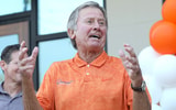 steve-spurrier-reacts-outcome-tennessee-alabama-game-week-8
