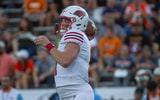 UIWs' Zach Calzada throws the ball down the field against UTEp on Sep. 2, 2023. © Alberto Silva Fernandez/ El Paso Times / USA TODAY NETWORK