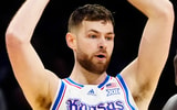 Kansas C Hunter Dickinson