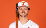 Seton-Hall-OF Aiden-Robbins-commits-to-Texas-out-of-NCAA-transfer-portal