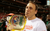 Joey-Chestnut-dominates-in-return-wins-Nathans-Hot-Dog-Eating-Contest-on-July-4th