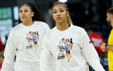 Chicago Sky forwards Angel Reese and Kamilla Cardoso