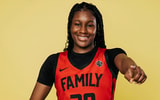 2027-deandra-minor-looking-build-real-good-relationship-kenny-brooks