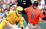 Houston-Astros-accuse-Boston-Red-Sox-of-stealing-signs-benches-clear
