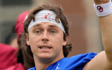 John-Mateer-evaluates-receiving-targets-he-has-around-him-at-Oklahoma