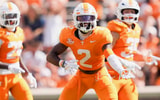 Angelina Alcantar/News Sentinel / USA TODAY NETWORK via Imagn Images | Tennessee defensive back Andre Turrentine (2) celebrates with an air guitar after catching an interception during a NCAA football game between Tennessee and UAB at Neyland Stadium in Knoxville, Tenn., September 20, 2025.