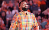 Jan 14, 2023; Knoxville, Tennessee, USA; Former Tennessee Volunteer Chris Lofton has his jersey retired during halftime of the game against the Kentucky Wildcats at Thompson-Boling Arena. Mandatory Credit: Randy Sartin-USA TODAY Sports