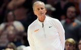 Saul Young/News Sentinel / USA TODAY NETWORK via Imagn Images | Tennessee basketball coach Rick Barnes during the college basketball exhibition game against Duke on October 26, 2025, in Knoxville, Tenn.