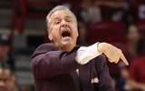 John-Calipari-threatens-to-make-Arkansas-go-back-to-eighth-grade-shit-on-offense