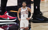 et-tu-booker-the-former-cat-wore-custom-arkansas-and-duke-shoes-in-games