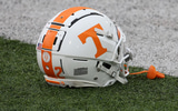 Tennessee-Helmet---photo-by-Michael-Wade-Icon-Sportswire