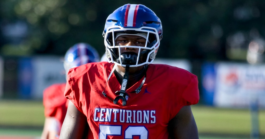 Kentucky Football Receives Prediction to Land a 5-Star Recruit