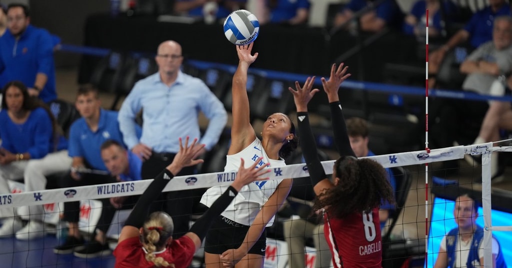To Infinity and Beyond: No. 4 Kentucky VB still has more after dramatic rivalry win