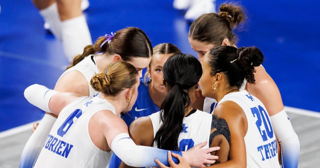 Brooklyn DeLeye’s double-double leads No. 3 Kentucky VB to four-set win over Auburn