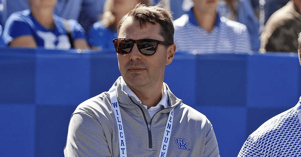 J Batt pens letter to BBN after LSU win: ‘Let’s keep building’