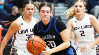ON3 - Halle Dolliver, Malcolm 30