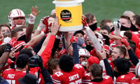 danny-davis-kendrick-pryor-back-for-wisconsin