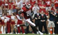 Adrian adrian-peterson-history-rushing-touchdown-sunday--night-football-tennessee-titans-oklahoma-sooners