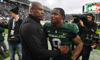watch-mel-tucker-congratulates-kenneth-walker-walter-camp-player-year-michigan-state