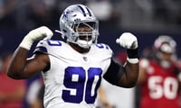 dallas-cowboys-defensive-lineman-demarcus-lawrence-recovers-fumble-for-touchdown-versus-rams