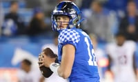 kentucky-head-coach-mark-stoops-talks-on-what-quarterback-kaiya-sheron-can-improve-on