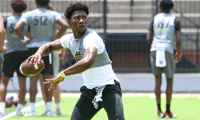 2025-4-star-qb-ej-colson-has-a-few-early-favorites-emerging