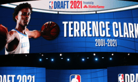 jaylen-brown-dedicates-dunk-terrence-clarke