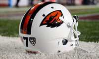on3.com/oregon-state-qb-travis-throckmorton-enters-ncaa-transfer-portal/